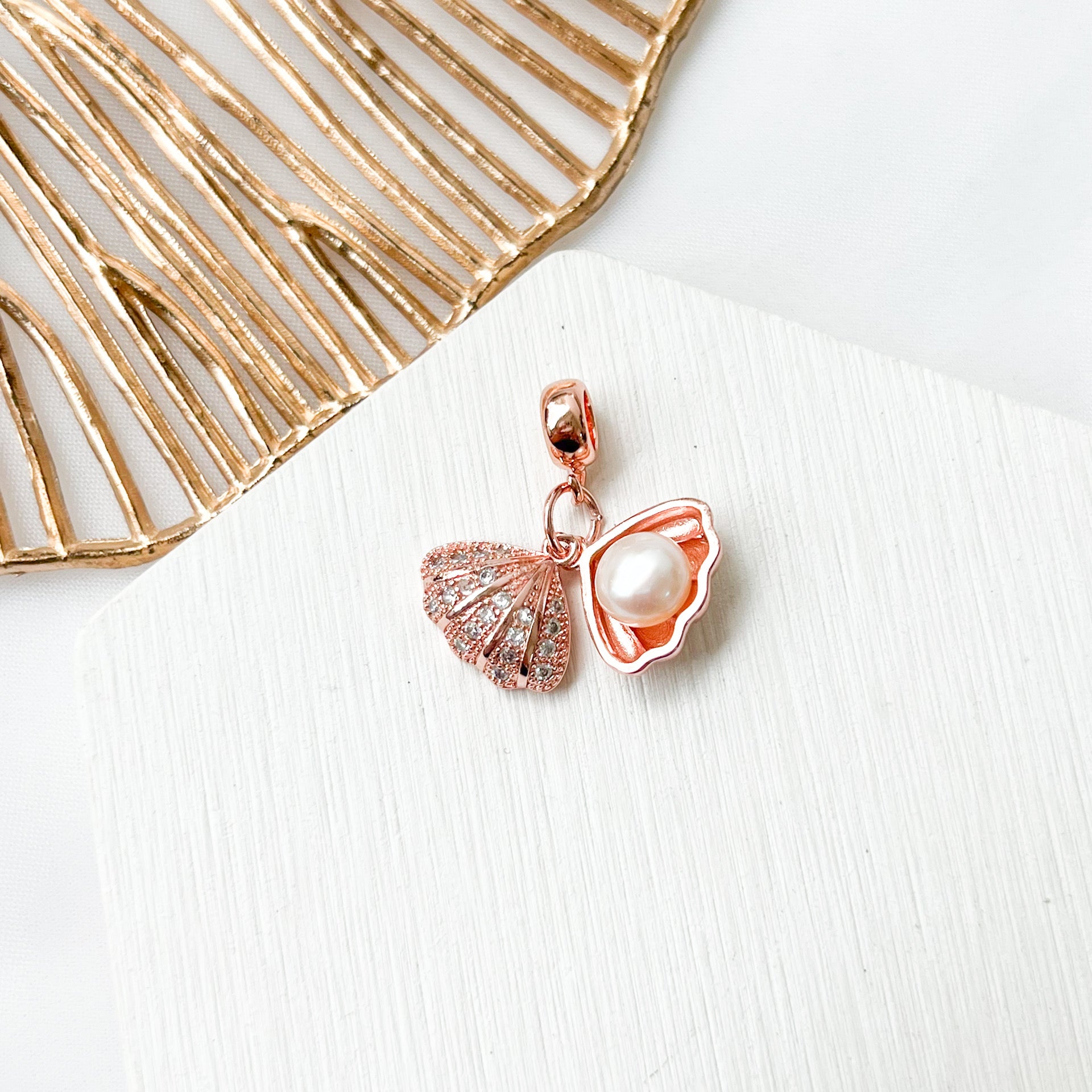 Pearly Shell Charm (18K Rose Gold Plated)