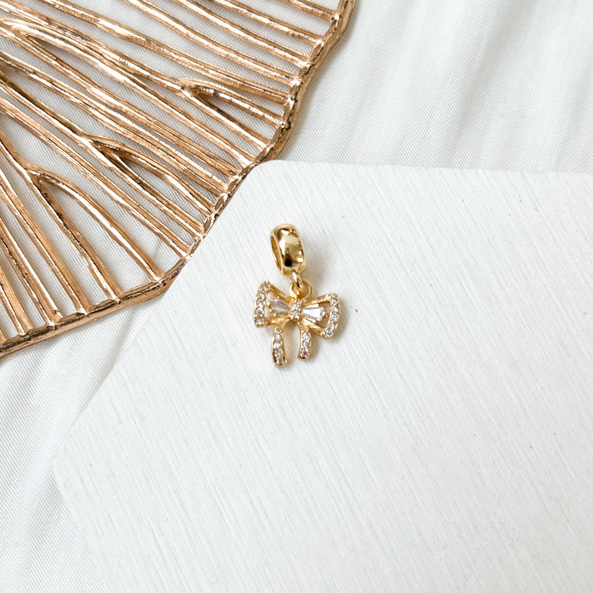 Dazzling Ribbon Charm (18K Gold Plated)