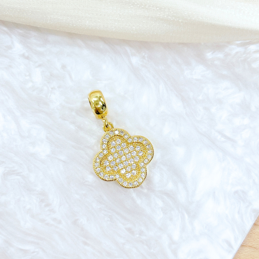(18K Gold Plated) Lucky Clover Charm