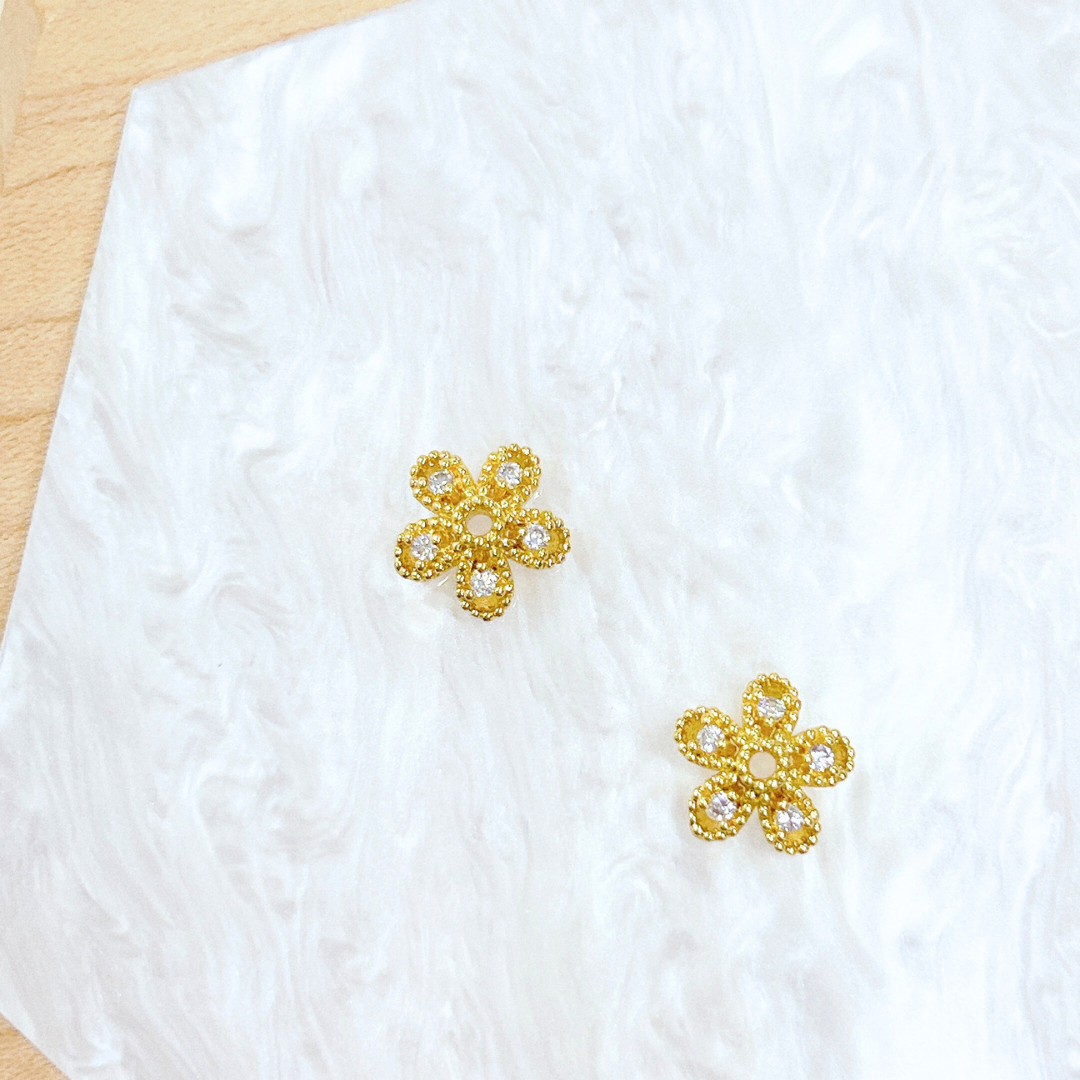 (18K Gold Plated) 5 Petal Bead Cap