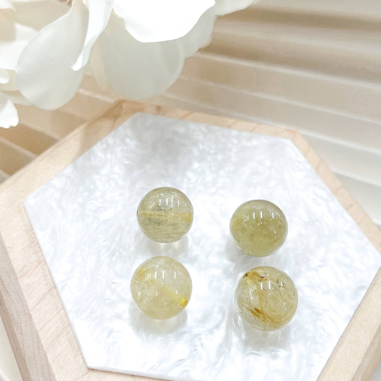 [Premium] Gold Rutilated Quartz 13mm-15mm