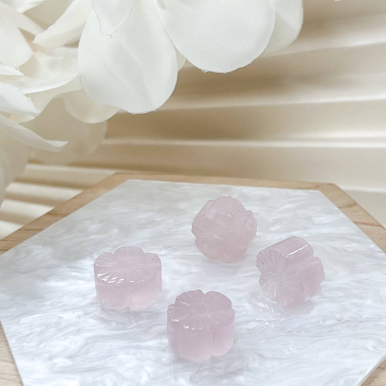 [Premium] Rose Quartz Blossom