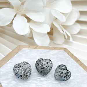 [Premium] Black Mica Hearts